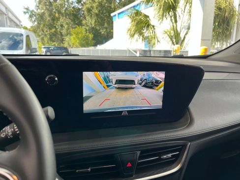 Used 2025 Buick Encore GX Preferred image 18