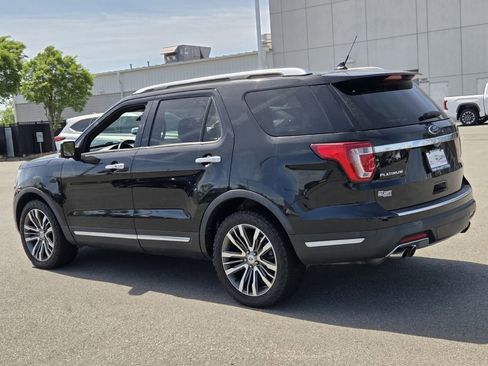 Used 2018 Ford Explorer Platinum AWD/4WD image 3