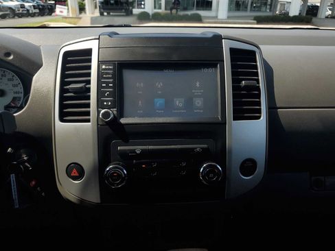 Used 2019 Nissan Frontier Desert Runner RWD image 19