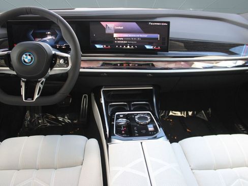 New 2026 BMW i7 eDrive50 w/ M Sport Package image 15