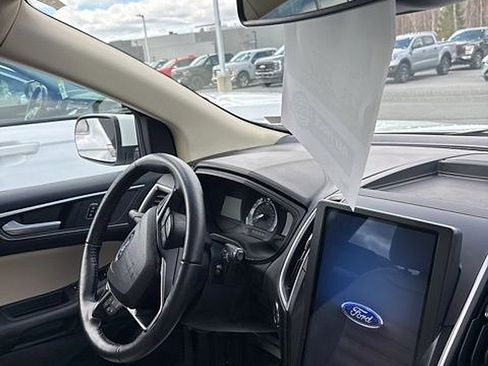 Certified 2023 Ford Edge SEL w/ Convenience Package AWD/4WD image 10