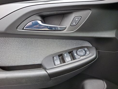 Used 2022 Chevrolet TrailBlazer LT w/ Driver Confidence Package image 12