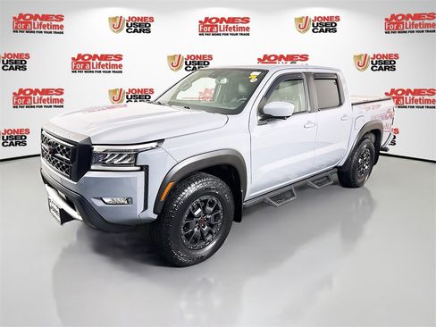 Used 2022 Nissan Frontier PRO-4X w/ Pro-4X Premium Package image 15
