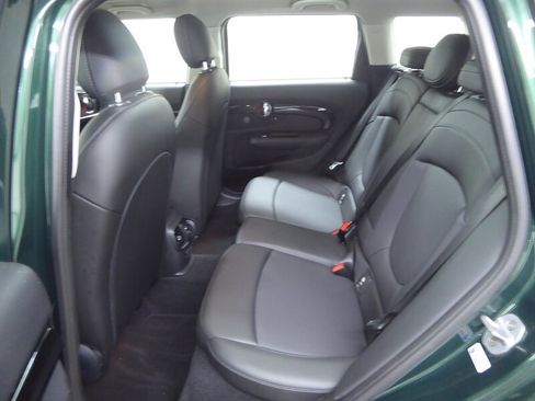 Used 2019 MINI Cooper Clubman ALL4 w/ Premium Package image 27