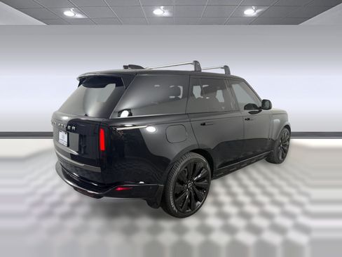 Used 2025 Land Rover Range Rover SE AWD/4WD image 9