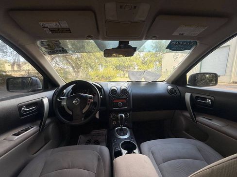 Used 2013 Nissan Rogue S FWD image 9