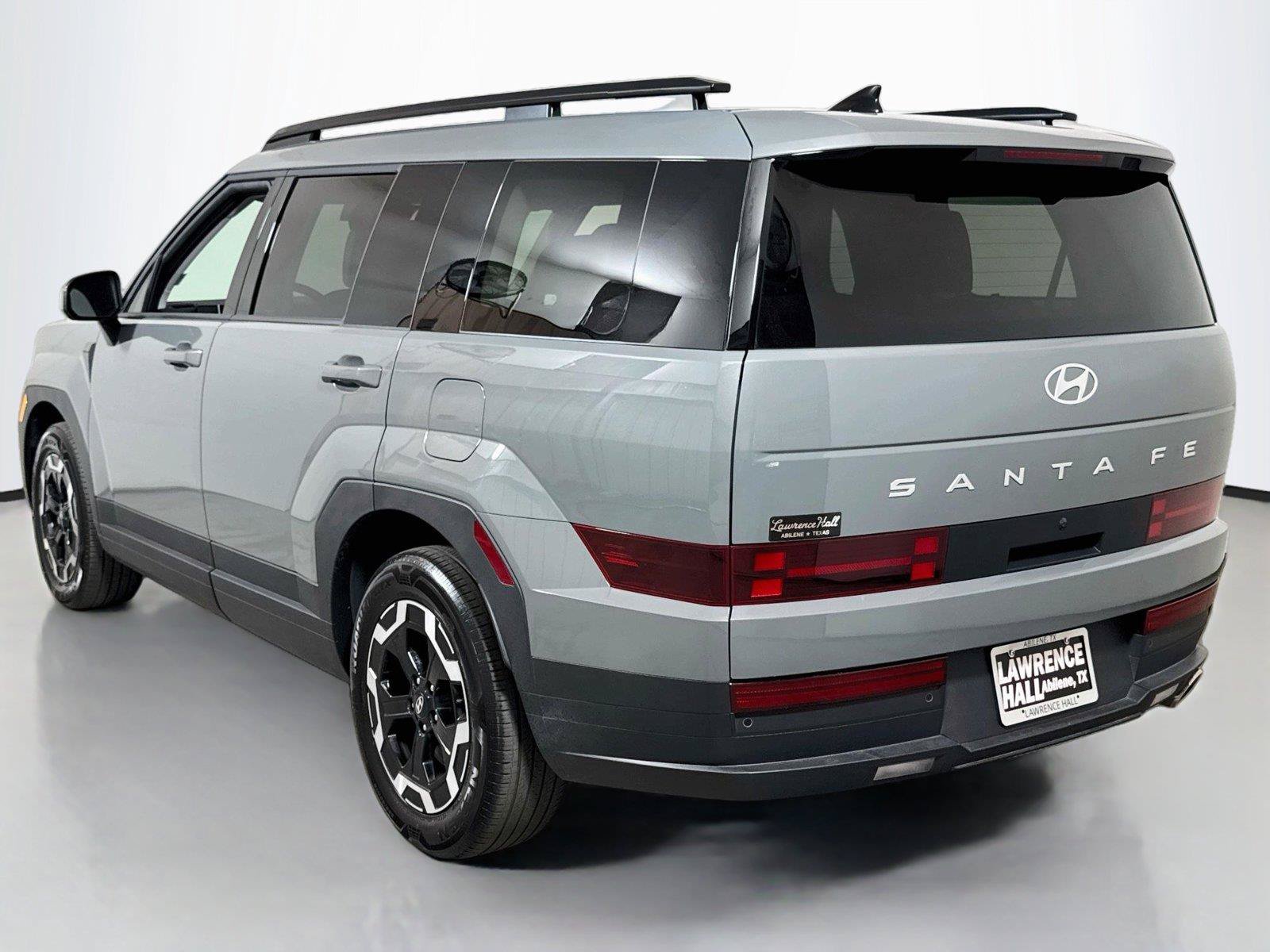 Used 2026 Hyundai Santa Fe SEL FWD image 6
