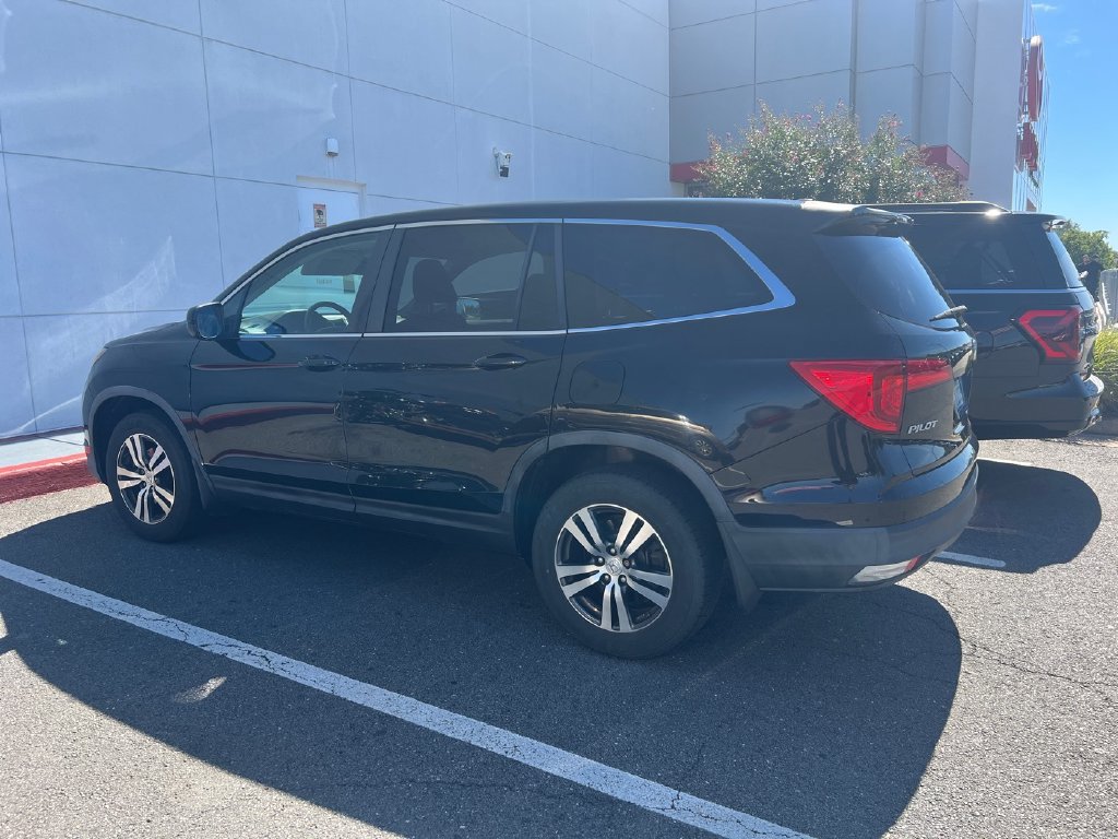 Used 2016 Honda Pilot EX-L image 4
