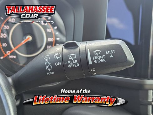 Used 2025 Jeep Wrangler Unlimited Sahara AWD/4WD image 53
