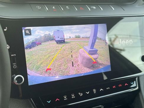 New 2026 Jeep Grand Cherokee L Limited AWD/4WD image 30