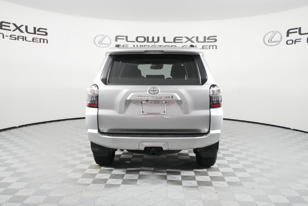Used 2021 Toyota 4Runner SR5 Premium w/ Moonroof Package AWD/4WD image 6