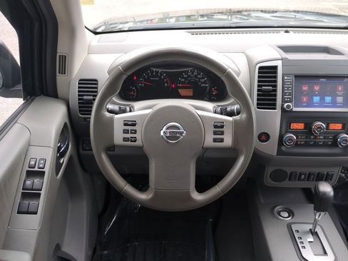 Certified 2021 Nissan Frontier SV RWD image 31