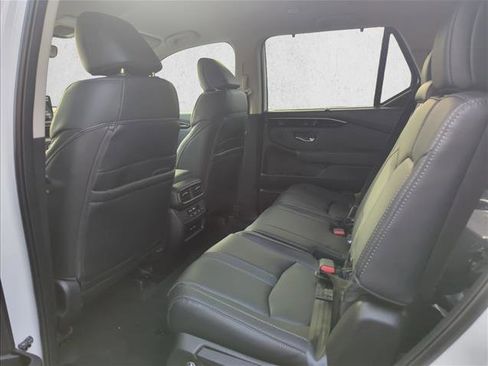 New 2025 Honda Pilot EX-L image 17
