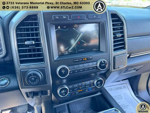 Used 2019 Ford Expedition XLT w/ Equipment Group 202A AWD/4WD image 19