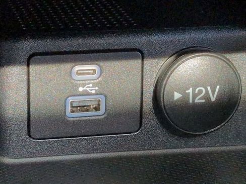 Certified 2022 Ford Escape SE w/ SE Sport Appearance Package image 22