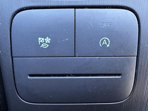 Used 2025 Ford Escape ST-Line FWD image 28