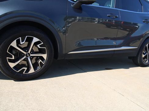 Used 2023 Kia Sportage EX FWD image 10
