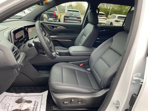 Certified 2026 Chevrolet Traverse LT AWD/4WD image 15