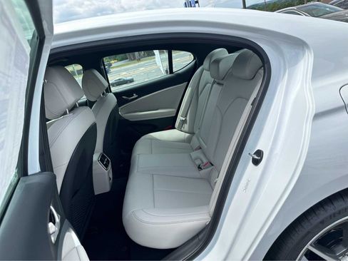 New 2025 Genesis G70 2.5T image 20