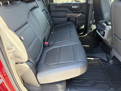 Used 2020 GMC Sierra 2500 Denali w/ Denali Ultimate Package image 18