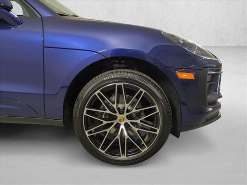 New 2026 Porsche Macan image 12