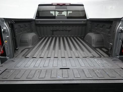 Used 2024 GMC Sierra 1500 Denali w/ Technology Package AWD/4WD image 9
