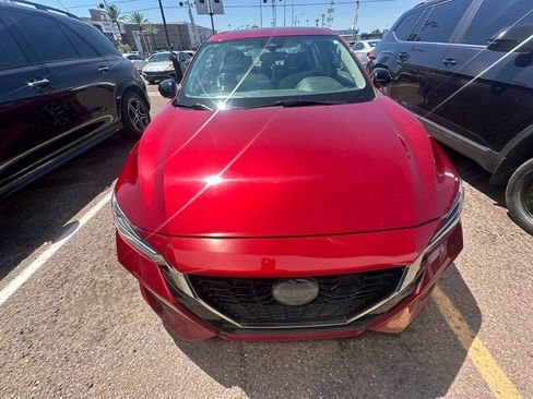 Used 2022 Nissan Sentra SR w/ SR Premium Package FWD image 4