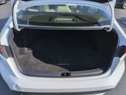 Used 2022 Toyota Corolla LE FWD image 23