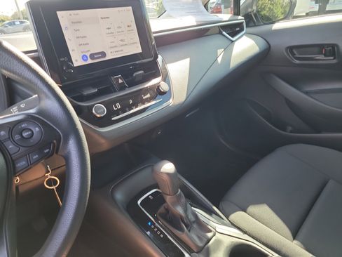 Certified 2025 Toyota Corolla LE image 20