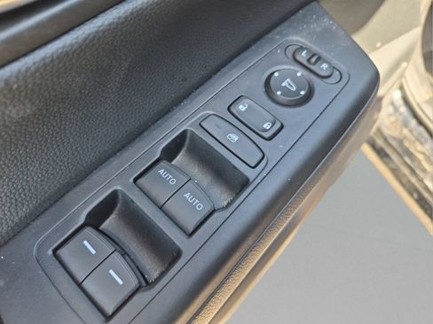 Certified 2025 Honda CR-V EX image 16
