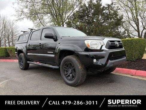Used 2015 Toyota Tacoma PreRunner w/ SR5 Package image 1