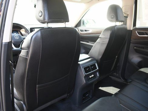 Used 2024 Volkswagen Atlas SEL AWD/4WD image 22