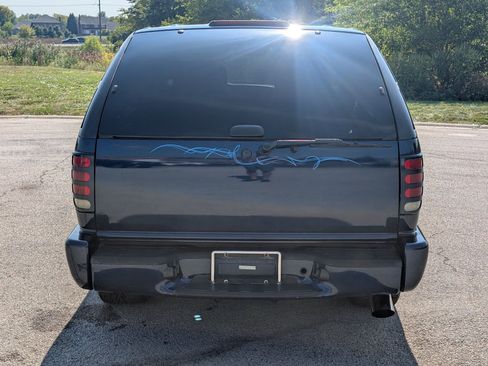 Used 2004 Chevrolet Blazer LS w/ Preferred Equipment Group image 15