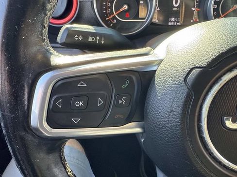 Used 2018 Jeep Wrangler Unlimited Sahara AWD/4WD image 33