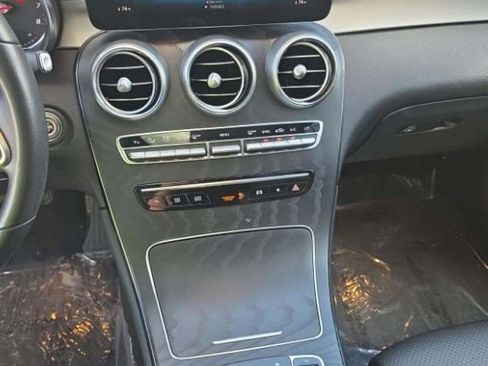 Used 2021 Mercedes-Benz GLC 300 image 7