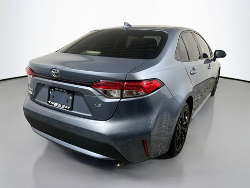 Used 2022 Toyota Corolla LE FWD image 4