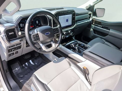 Used 2022 Ford F150 Lariat w/ Equipment Group 501A Mid RWD image 10