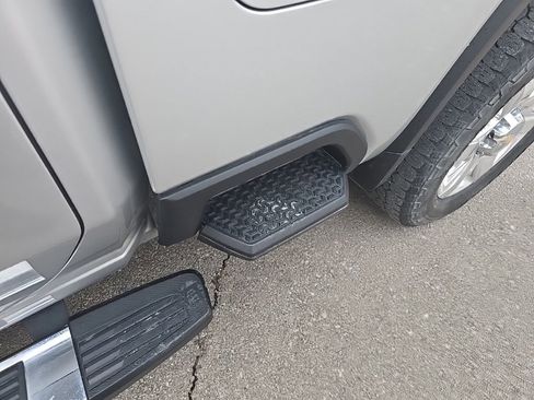 Used 2023 Chevrolet Silverado 3500 LTZ w/ LTZ Premium Package image 14