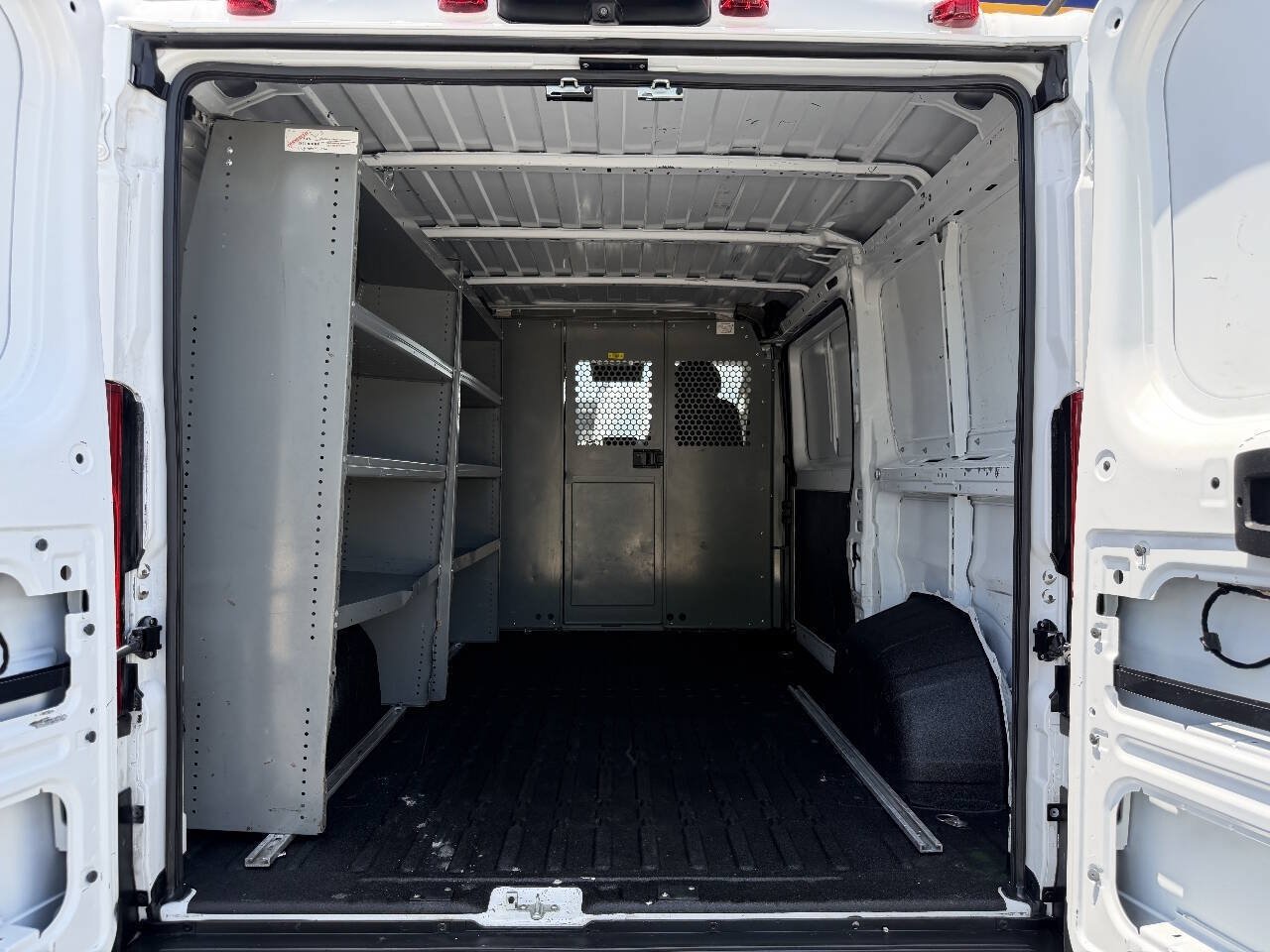 Used 2023 RAM ProMaster 2500 FWD image 11