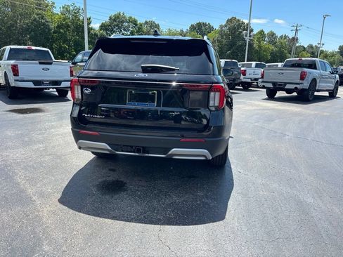 New 2026 Ford Explorer Platinum RWD image 4