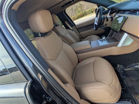 New 2026 Land Rover Range Rover SE image 30