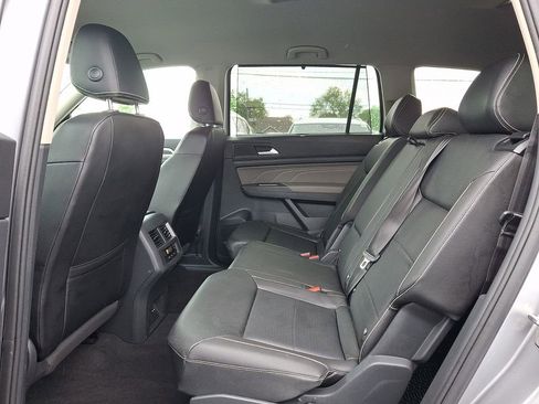 Certified 2023 Volkswagen Atlas SE AWD/4WD image 10