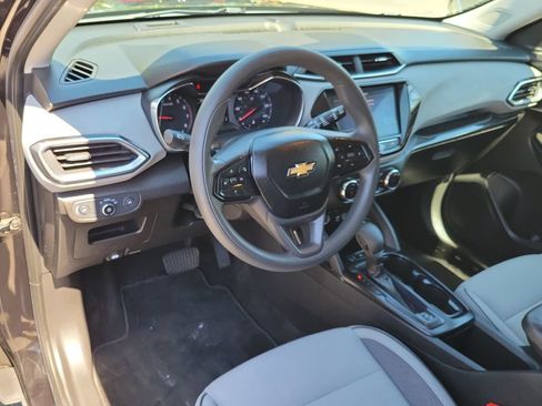 Used 2021 Chevrolet TrailBlazer LT w/ Convenience Package AWD/4WD image 20