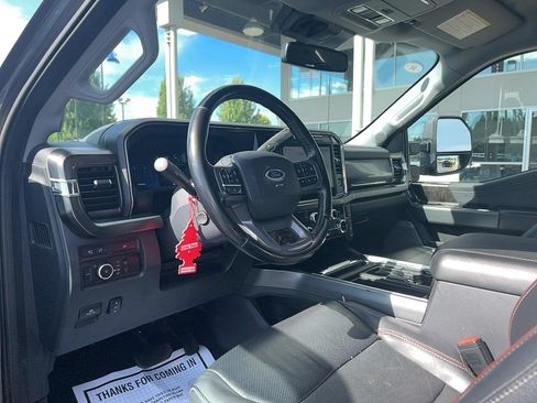 Used 2023 Ford F350 Lariat w/ Tow Technology Package AWD/4WD image 17