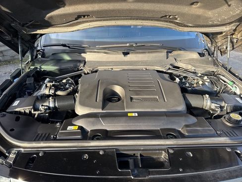 Used 2020 Land Rover Range Rover HSE image 35