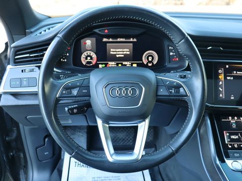 Used 2019 Audi Q8 Premium Plus w/ Premium Plus image 28