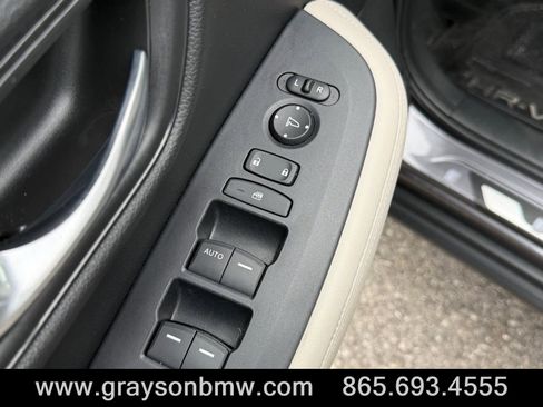 Used 2024 Honda HR-V LX image 31