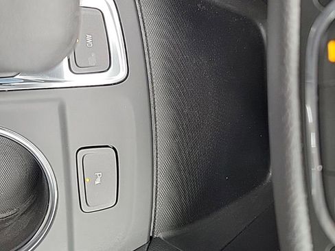 Used 2024 Chevrolet Equinox LT AWD/4WD image 17