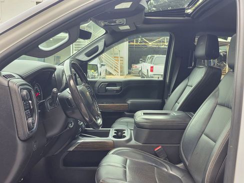 Used 2019 Chevrolet Silverado 1500 High Country image 12