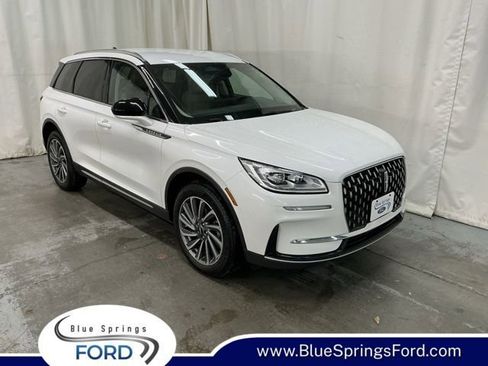 Used 2023 Lincoln Corsair Reserve image 1